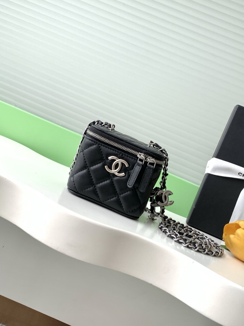 Ch**el cosmetic bags